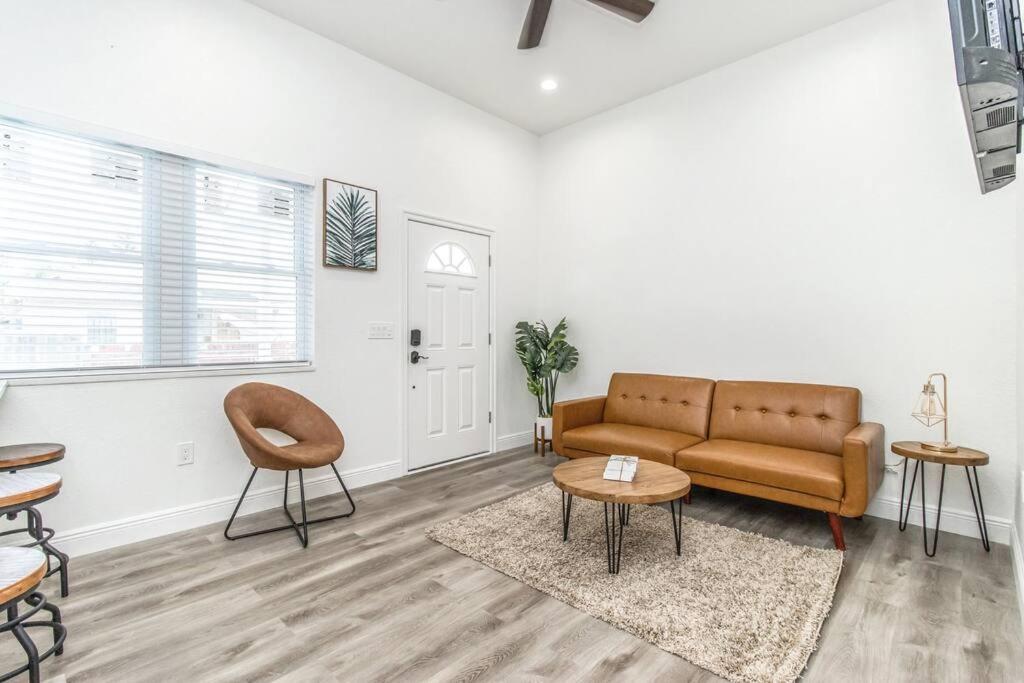 2Br Spacious House In Heart Of West Tampa Zewnętrze zdjęcie