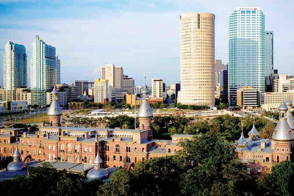 2Br Spacious House In Heart Of West Tampa Zewnętrze zdjęcie