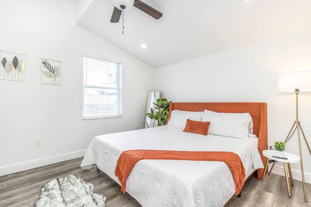 2Br Spacious House In Heart Of West Tampa Zewnętrze zdjęcie
