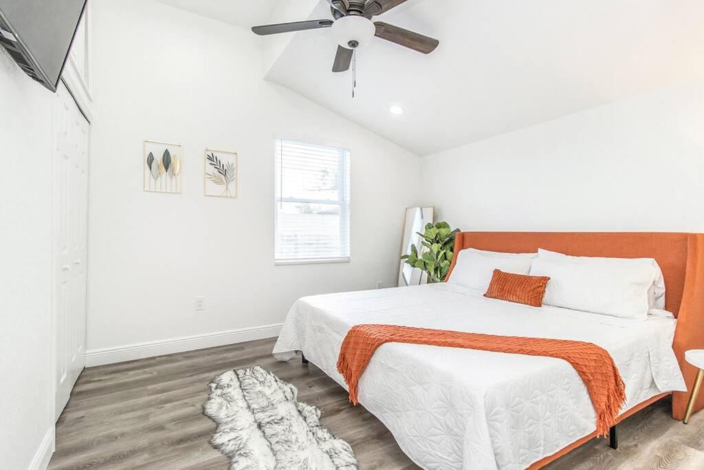 2Br Spacious House In Heart Of West Tampa Zewnętrze zdjęcie